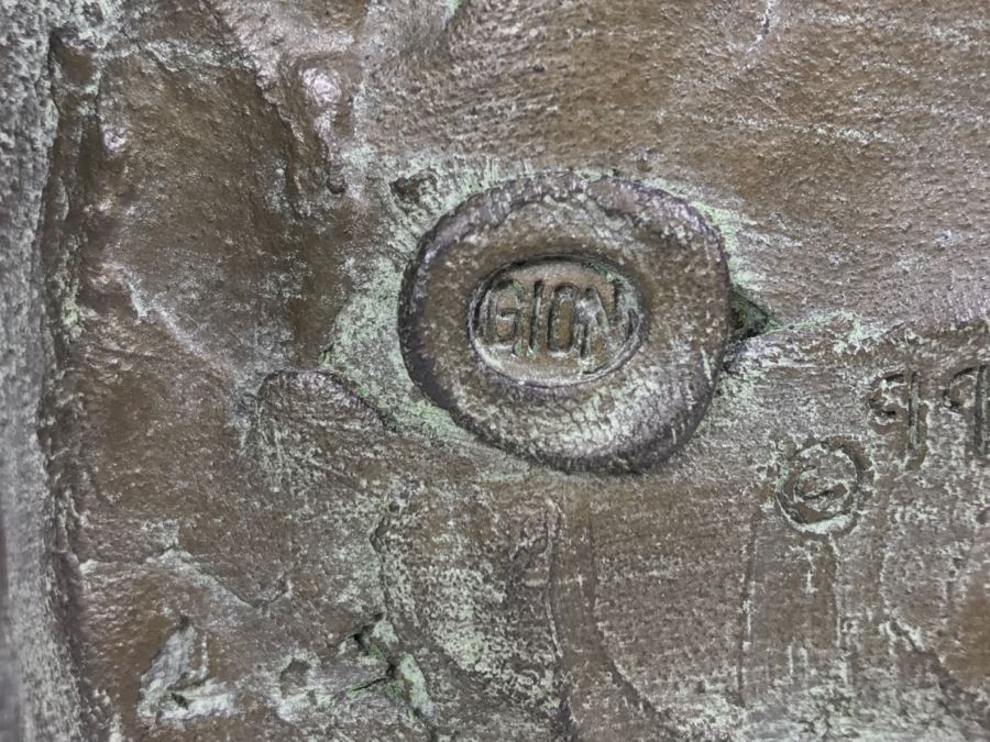 Vintage 1999 Jim Gion Life Size Bust Clay Sculpture Titled 'Betsy' Of Champion Bull Terrior Dog Signed On Clay Sculpture And On Wooden Stand [Photo 19]