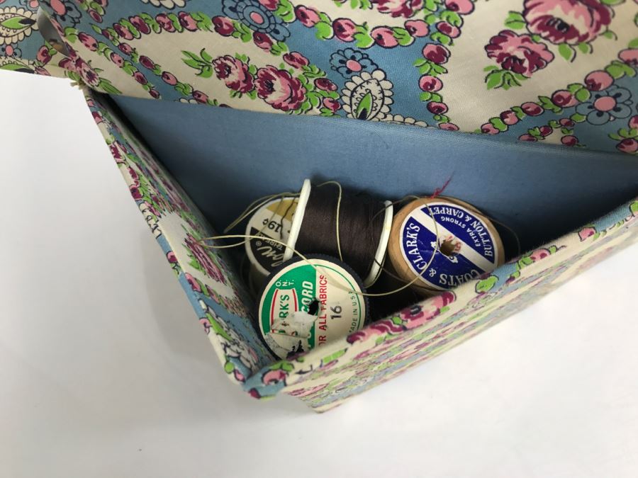 Vintage Sewing Box Filled With Various Sewing Supplies See Photos [Photo 8]