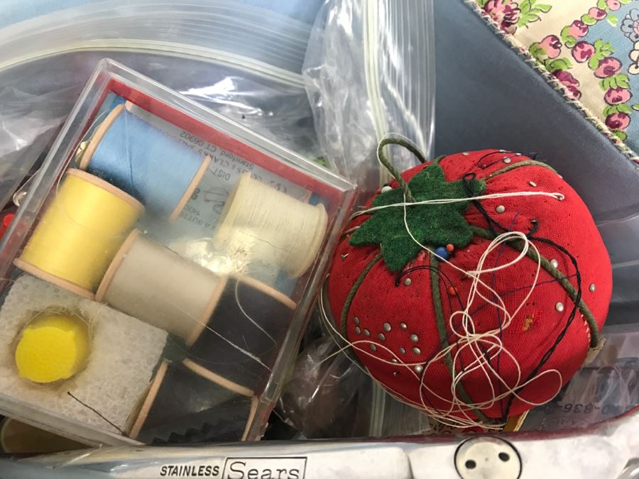 Vintage Sewing Box Filled With Various Sewing Supplies See Photos [Photo 12]