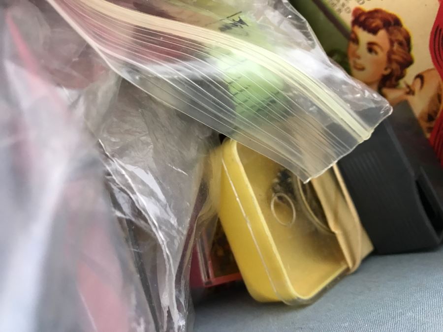 Vintage Sewing Box Filled With Various Sewing Supplies See Photos [Photo 19]