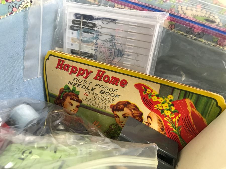 Vintage Sewing Box Filled With Various Sewing Supplies See Photos [Photo 16]