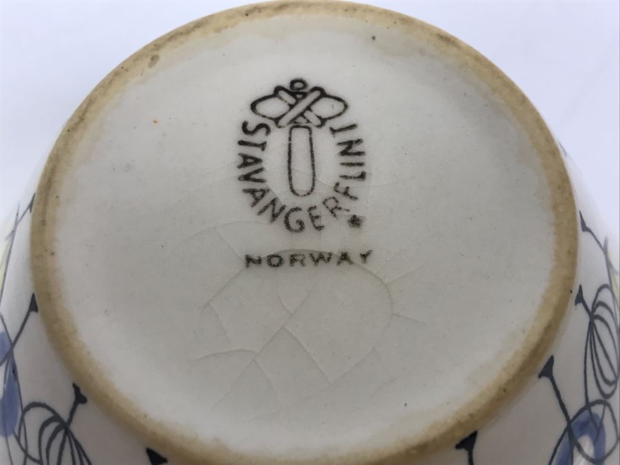 Vintage Mid-Century Stavangerflint Norway Creamer And Bowl And Fitz And Floyd Covered Scandinavian Design Covered Dish [Photo 23]