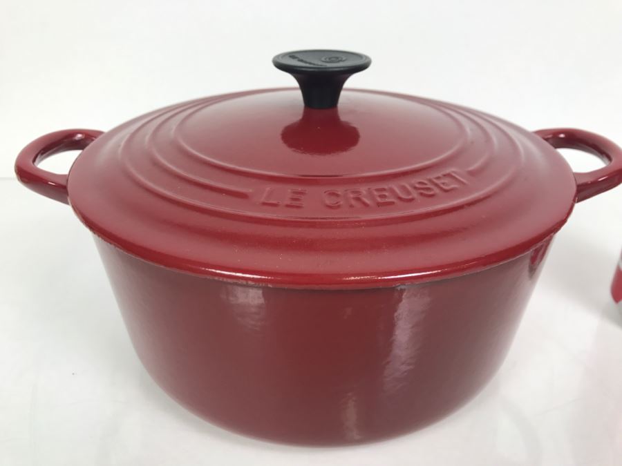 Le Creuset 22 3.5 Quart Round Dutch Oven French Cookware [Photo 1]
