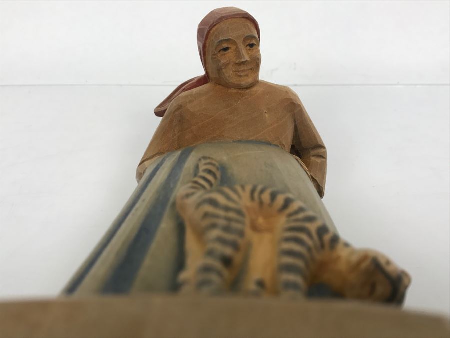 Hand Carved Wooden Figurine E. Schmocker A.G. Luzern Switzerland Woman With Cat [Photo 11]
