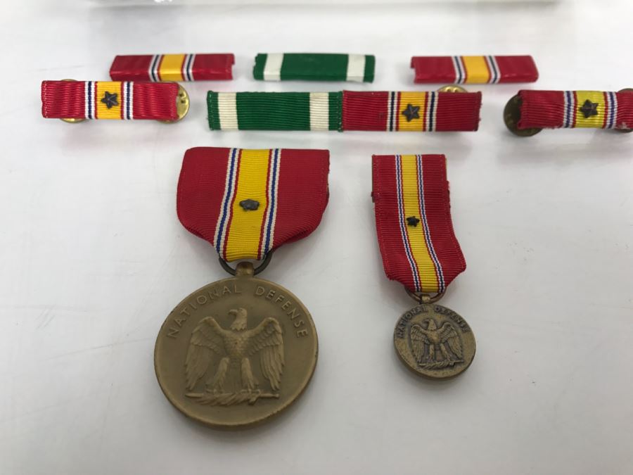 Various NAVY Medals, Ribbons, Buttons From Female NAVY Commander [Photo 2]