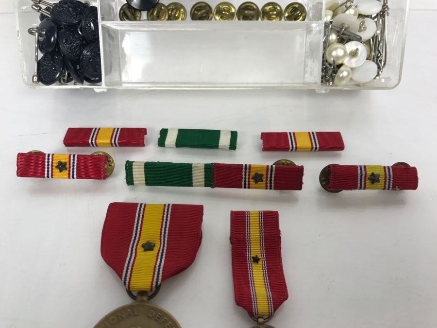 Various NAVY Medals, Ribbons, Buttons From Female NAVY Commander [Photo 6]