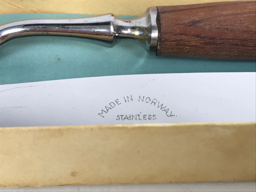 Vintage Mid-Century Carving Knife Set With Teak Handles Made In Norway [Photo 2]