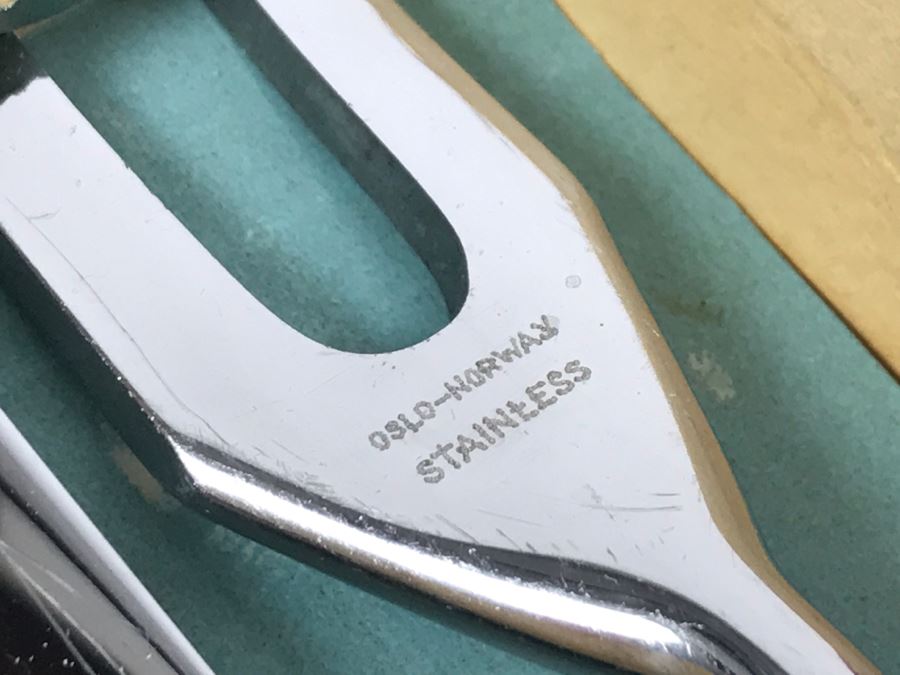 Vintage Mid-Century Carving Knife Set With Teak Handles Made In Norway [Photo 5]