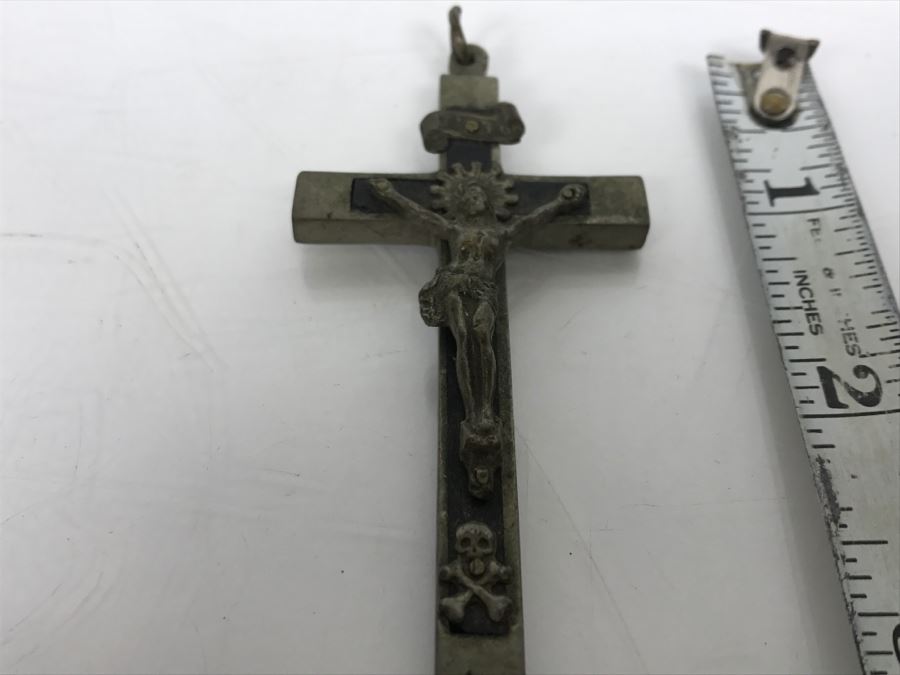 Vintage Metal Crucifix 3' Long [Photo 3]