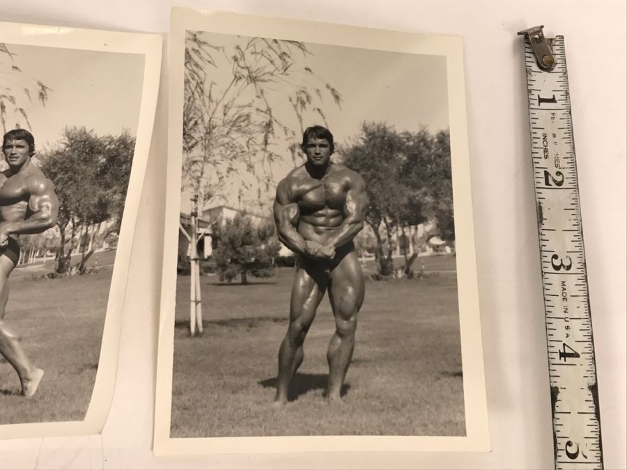Set Of 3 Vintage B&W Photographs Of A Young Arnold Schwarzenegger Photographed By Dr. Michael Walczak [Photo 12]