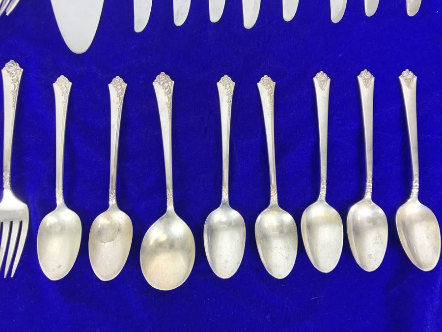 Sterling Silver Flatware Set 2 Similar Patterns Royal Crest Sterling And Heirloom Sterling Damask Rose Apx Service For 7 - 913g [Photo 11]