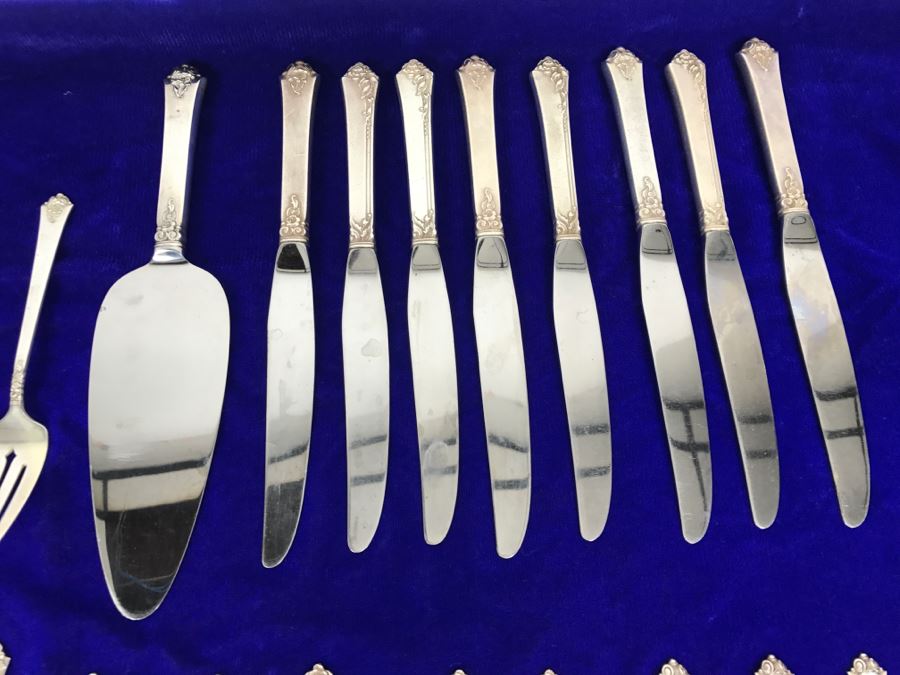Sterling Silver Flatware Set 2 Similar Patterns Royal Crest Sterling And Heirloom Sterling Damask Rose Apx Service For 7 - 913g [Photo 6]