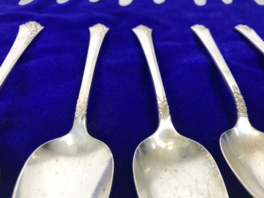 Sterling Silver Flatware Set 2 Similar Patterns Royal Crest Sterling And Heirloom Sterling Damask Rose Apx Service For 7 - 913g [Photo 14]