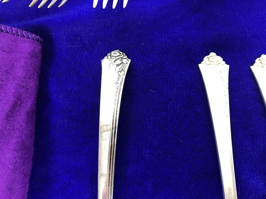 Sterling Silver Flatware Set 2 Similar Patterns Royal Crest Sterling And Heirloom Sterling Damask Rose Apx Service For 7 - 913g [Photo 10]