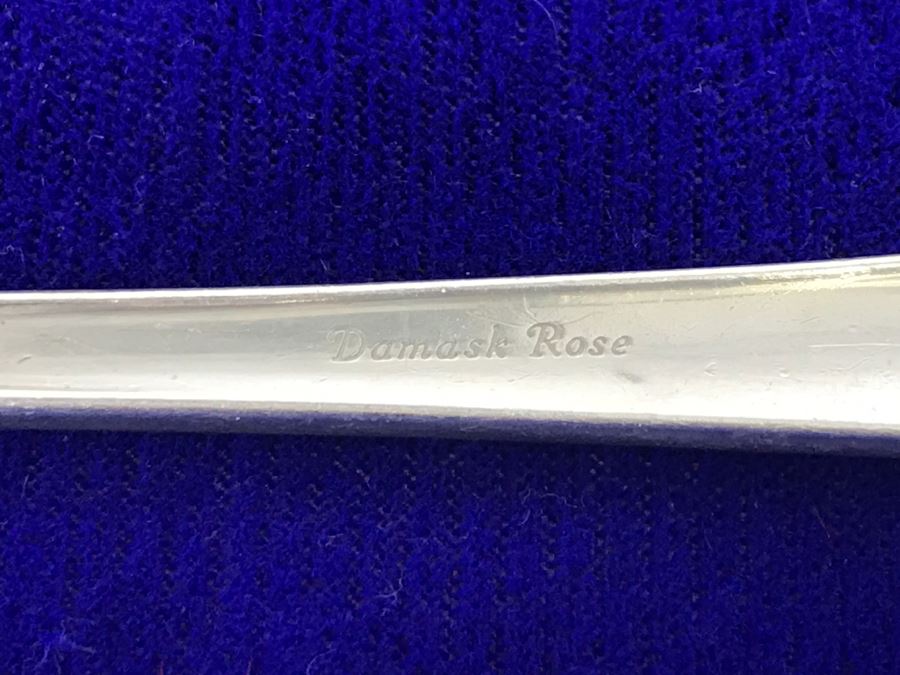 Sterling Silver Flatware Set 2 Similar Patterns Royal Crest Sterling And Heirloom Sterling Damask Rose Apx Service For 7 - 913g [Photo 18]