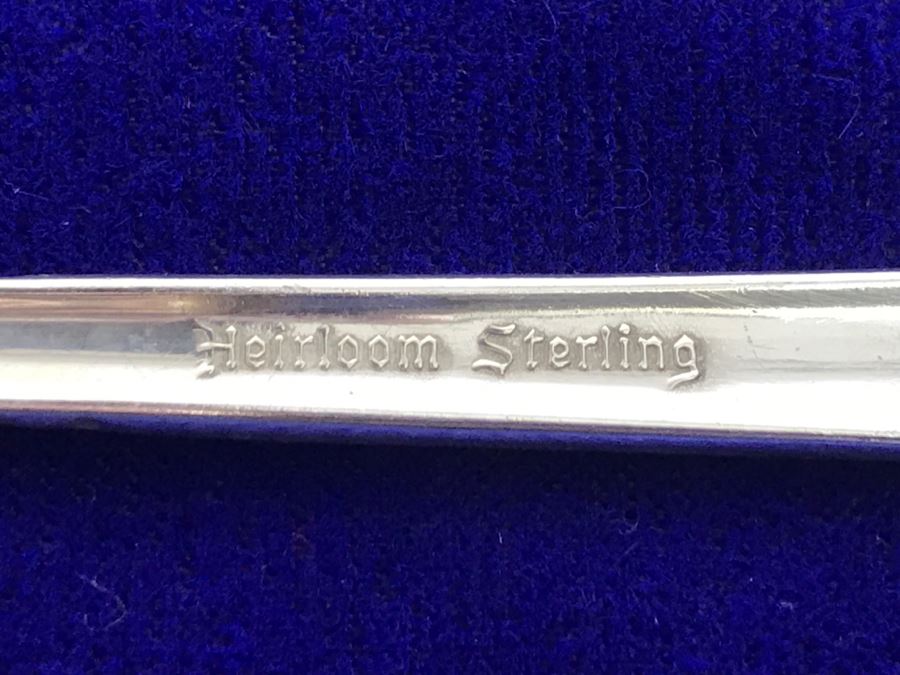 Sterling Silver Flatware Set 2 Similar Patterns Royal Crest Sterling And Heirloom Sterling Damask Rose Apx Service For 7 - 913g [Photo 15]