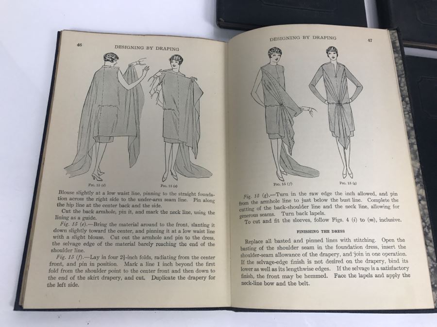 Set Of 4 Vintage Books: Dressmaking Trimming Finishing, Sewing Materials, Pattern Designing And Draping, Harmony In Dress By Woman's Institute Of Domestic Arts And Sciences Kingsway, London [Photo 9]