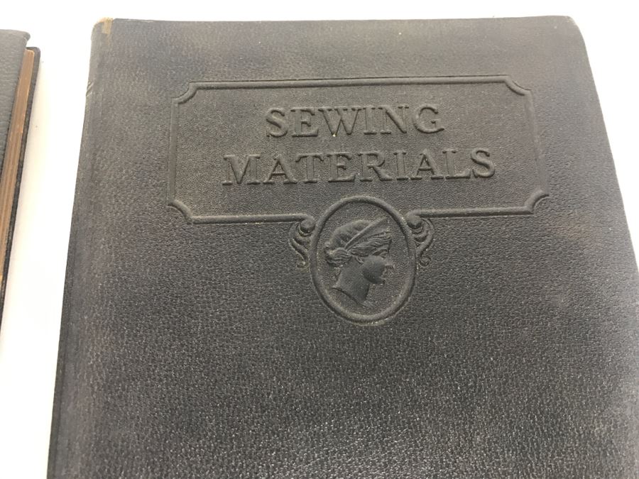 Set Of 4 Vintage Books: Dressmaking Trimming Finishing, Sewing Materials, Pattern Designing And Draping, Harmony In Dress By Woman's Institute Of Domestic Arts And Sciences Kingsway, London [Photo 4]