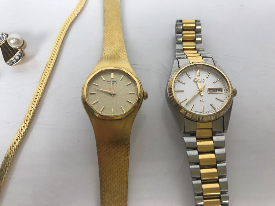 Pair Of Women's SEIKO Watches And Various Costume Jewelry [Photo 7]