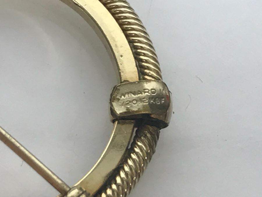 Various Costume Jewelry Brooches Pins Including TRIFARI [Photo 22]