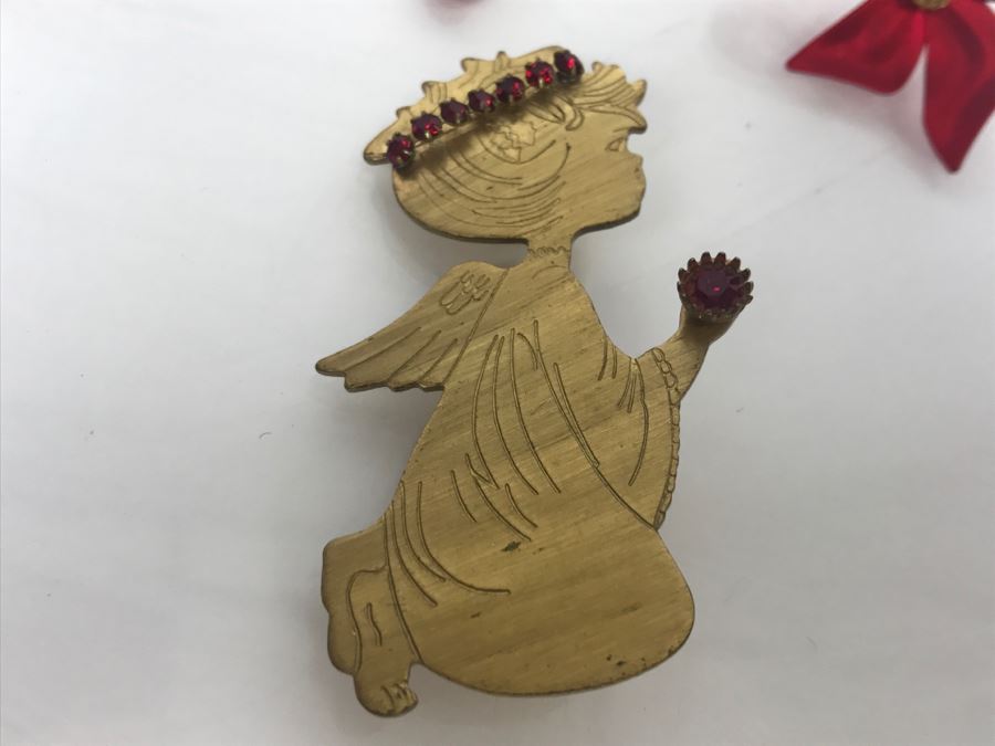 Christmas Themed Costume Jewelry Pins [Photo 2]