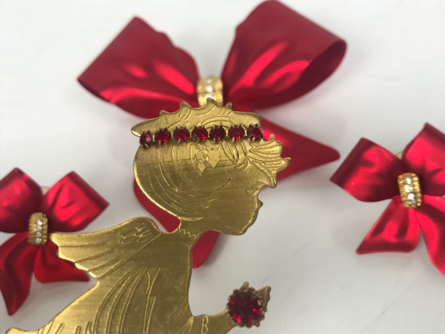 Christmas Themed Costume Jewelry Pins [Photo 6]