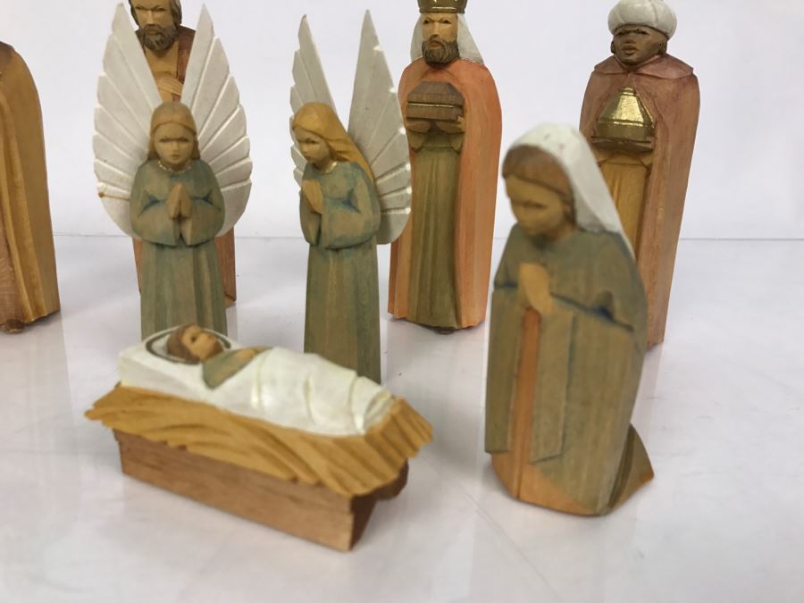 Wooden Nativity Set [Photo 5]