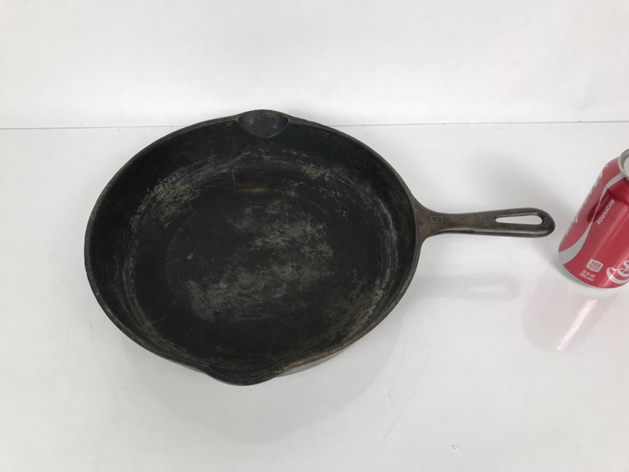 Vintage GRISWOLD 11 1/4' Skillet Made In USA Heavy Duty