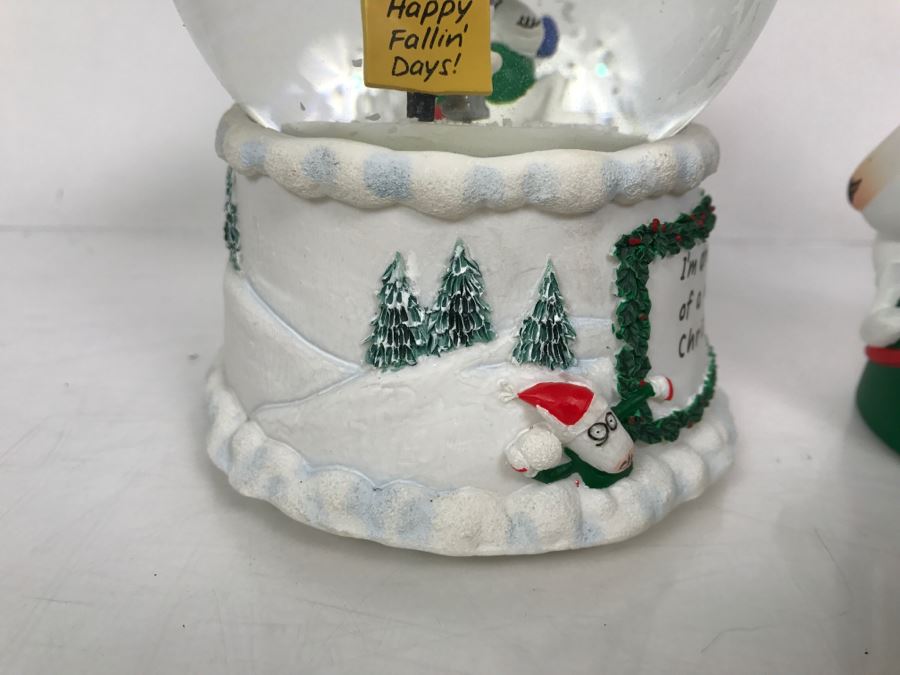 Maxine Christmas Decoration Lot With Snow Globe And Tree Topper [Photo 10]