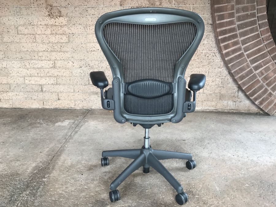 Herman Miller Black Office Chair Aeron Two Retails For $950 [Photo 7]