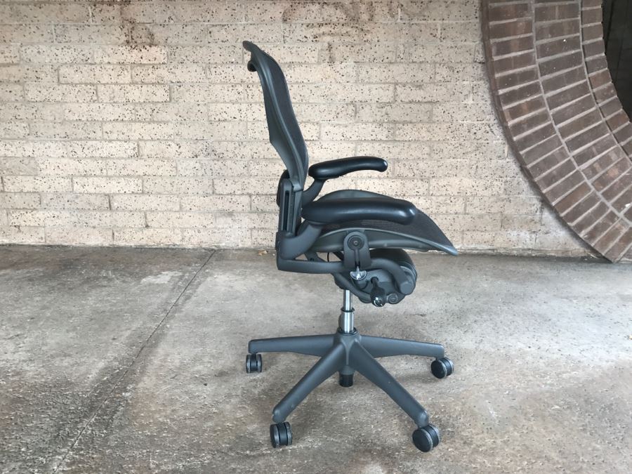 Herman Miller Black Office Chair Aeron Two Retails For $950 [Photo 10]