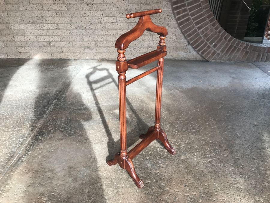 Wooden Men's Valet Stand Suit Stand [Photo 4]