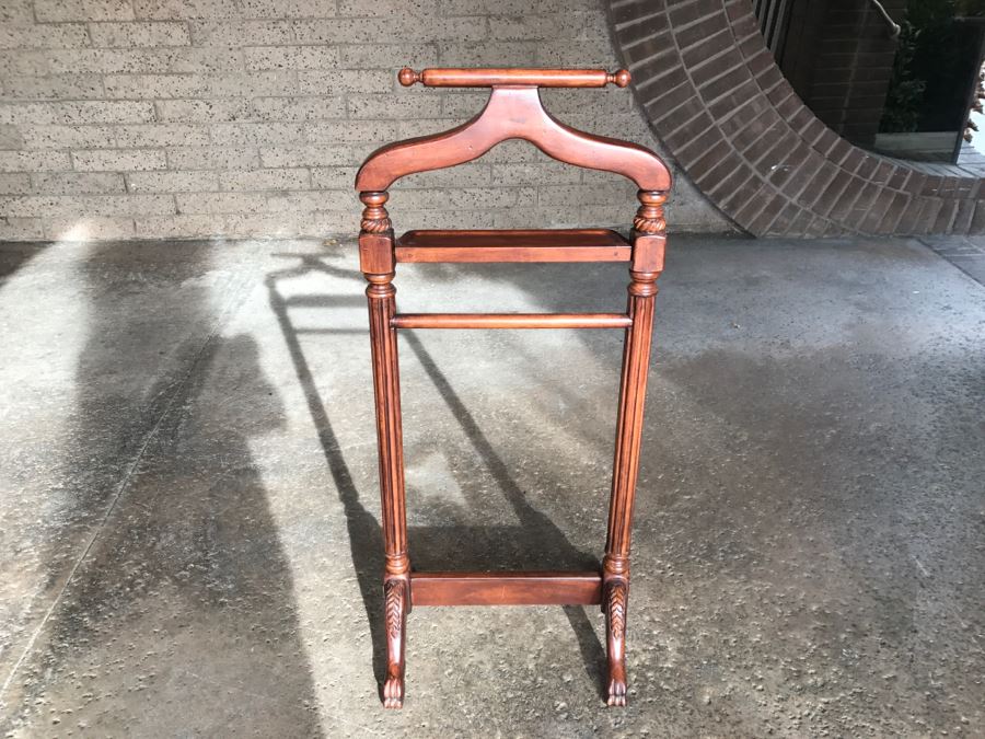 Wooden Men's Valet Stand Suit Stand [Photo 6]