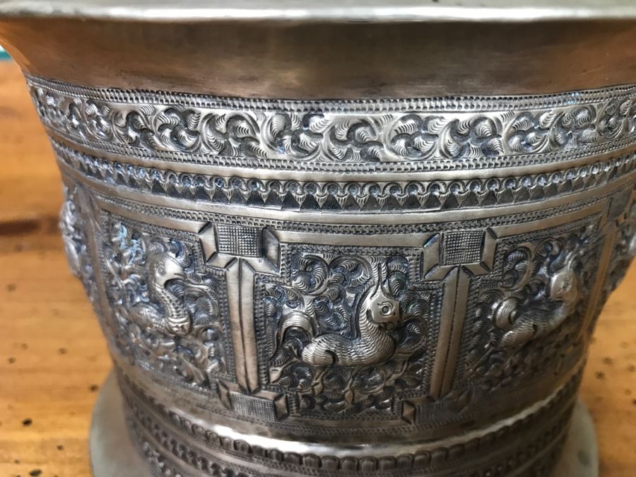 Ornate Asian Repousse Silver Tone Round Box [Photo 7]