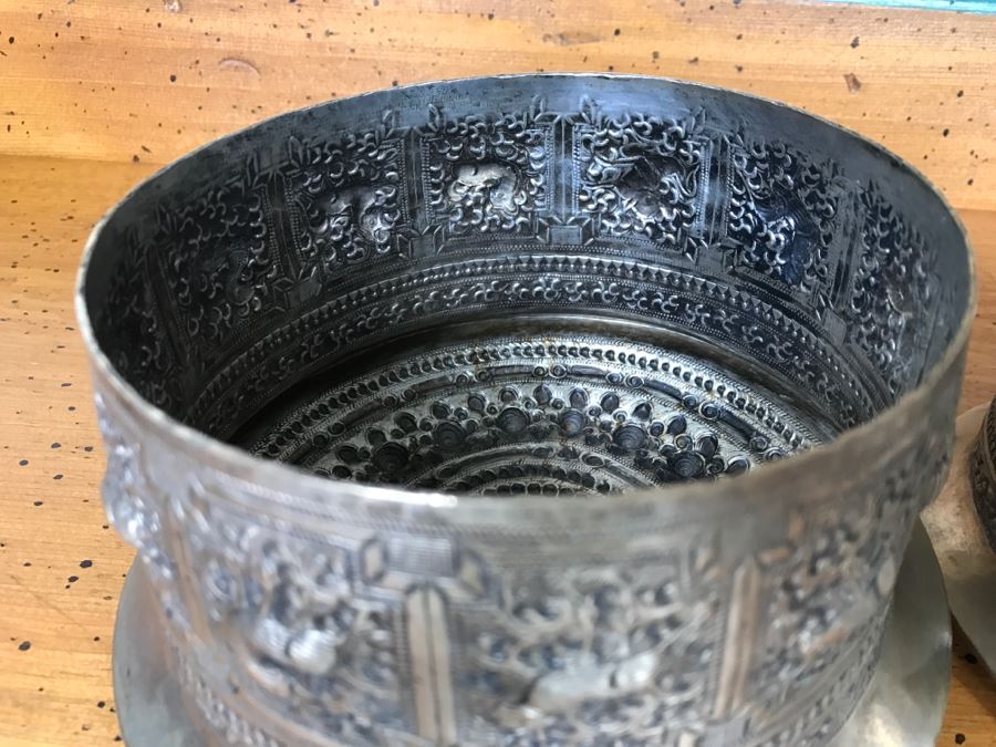 Ornate Asian Repousse Silver Tone Round Box [Photo 20]