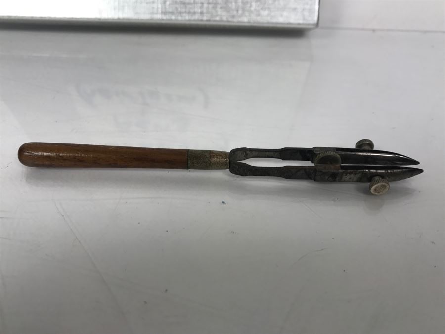 Various Heirloom Drafting Pens Pelikan Graphos Germany K&E Anvil Curve Pen K&E Paragon 'R' Curve Pen Tacro Inc Germany From Princeton PhD Geologist Kenneth Deffeyes See All Photos [Photo 27]