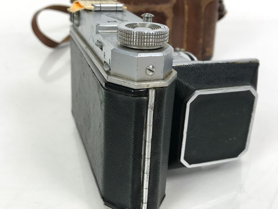 Pair Of Vintage Kodak Retina II Bellows Cameras One With Leather Camera Case [Photo 9]