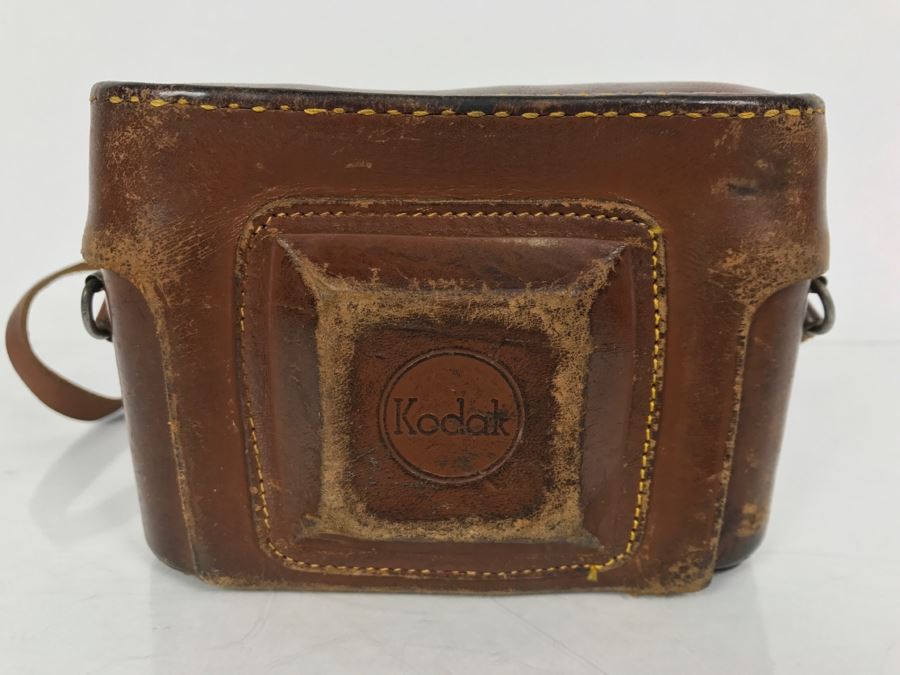 Pair Of Vintage Kodak Retina II Bellows Cameras One With Leather Camera Case [Photo 15]