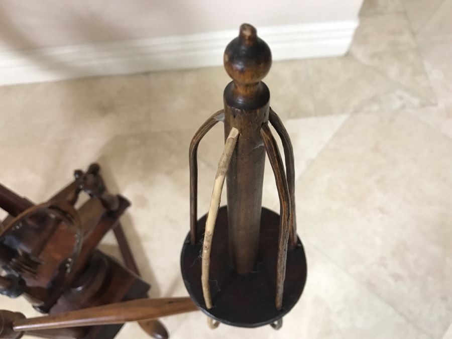 Antique Spinning Wheel Working [Photo 32]