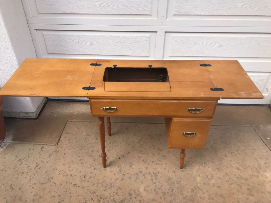 Sewing Cabinet Desk [Photo 4]