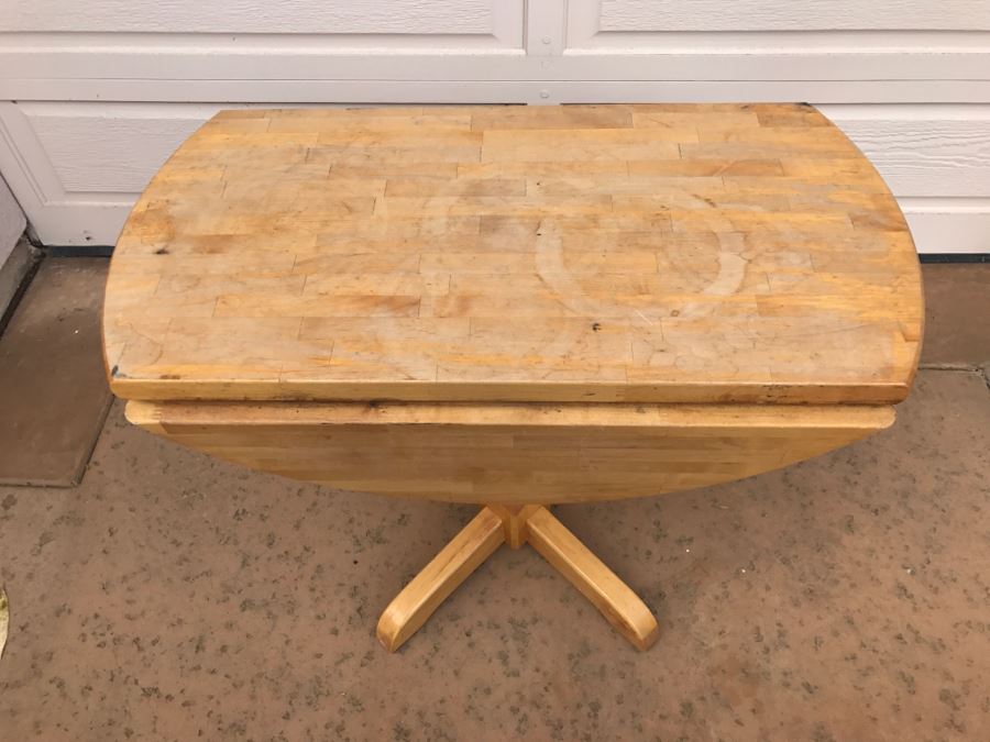 Butcher Block Style Drop Leaf Pedestal Table [Photo 4]