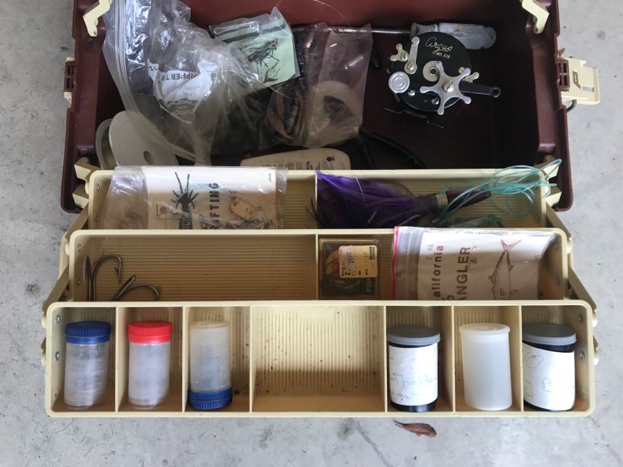 PLANO Fishing Tackle Box With Salt Water Tackle Fishing Lures [Photo 10]