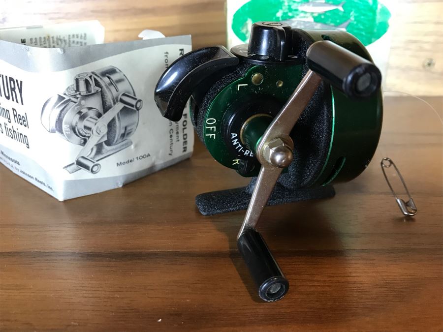 Johnson CENTURY Model 100-A Fishing Reel New Old Stock [Photo 6]