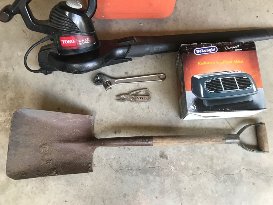 Tool Lot With TORO Electric Rake & Vac Model 51574, Gas Can, DeLonghi
