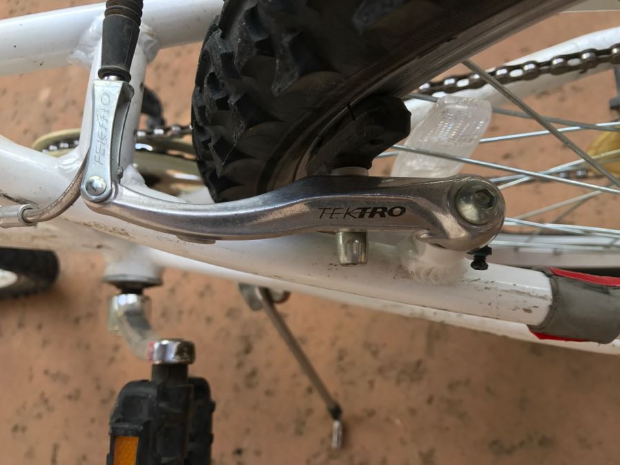 Kids Mountain Bike From Performance Bicycle Shop With Serfas Bike Pump [Photo 17]