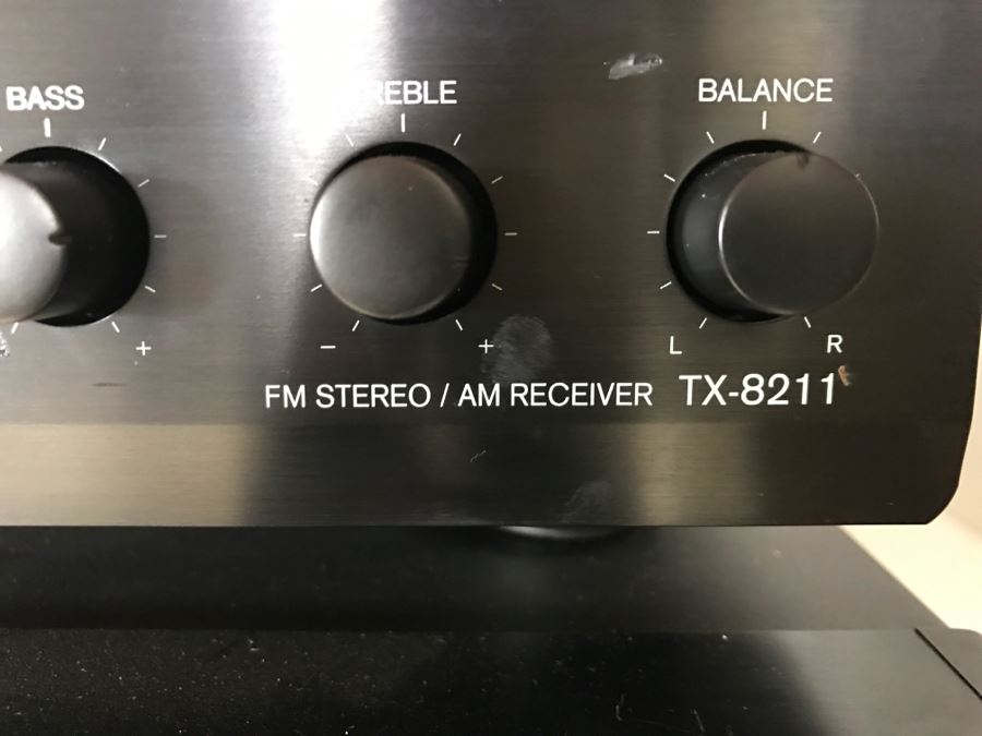 ONKYO Stereo Receiver TX-8211, (2) Sima Speaker Selectors Model SSW-4 And ONKYO CD Disc Changer 1 (Note CD Player Plays But Doesn't Open) [Photo 7]