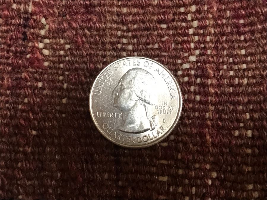 Vintage Persian Rug Hand Knotted Wool Measures 3'9' X 3'10' [Photo 15]