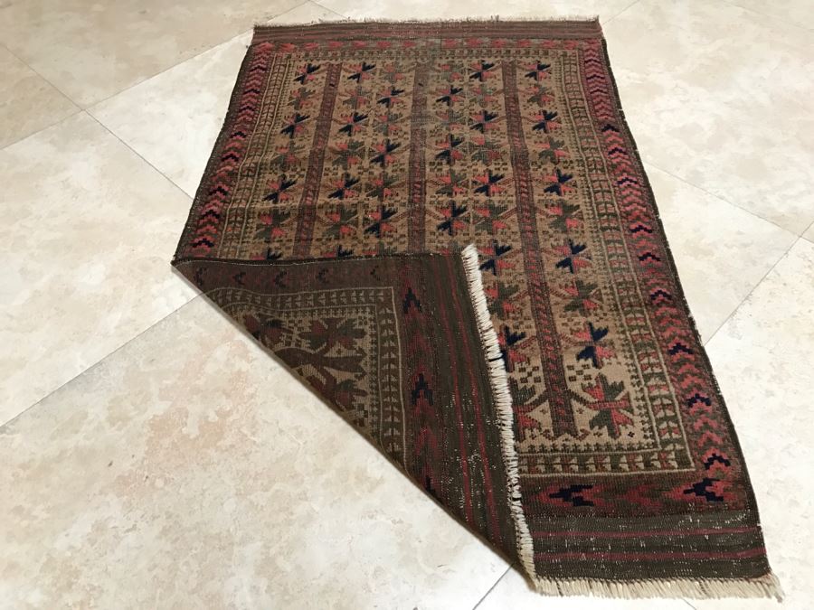 Antique Persian Tribal Rug Hand Knotted Wool Area Rug Measures 2'8' X 4'3' [Photo 15]