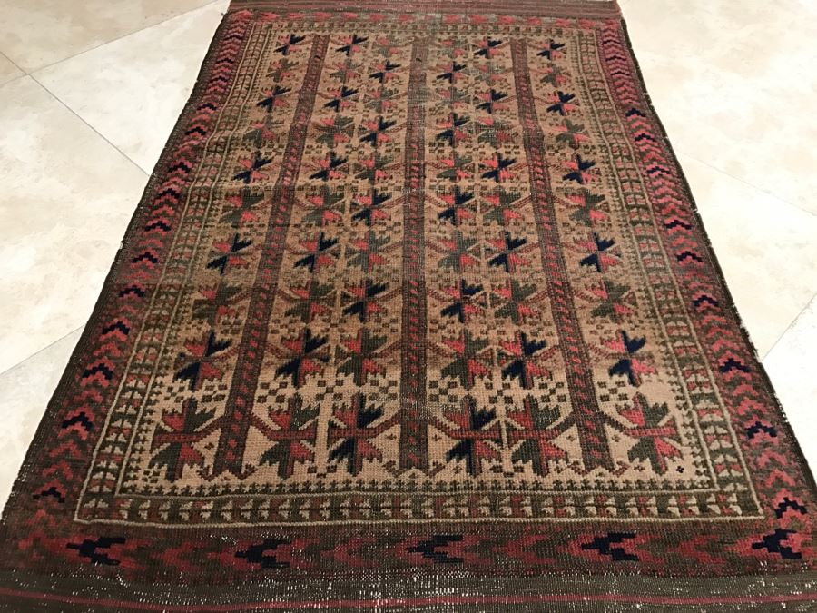 Antique Persian Tribal Rug Hand Knotted Wool Area Rug Measures 2'8' X 4'3' [Photo 4]