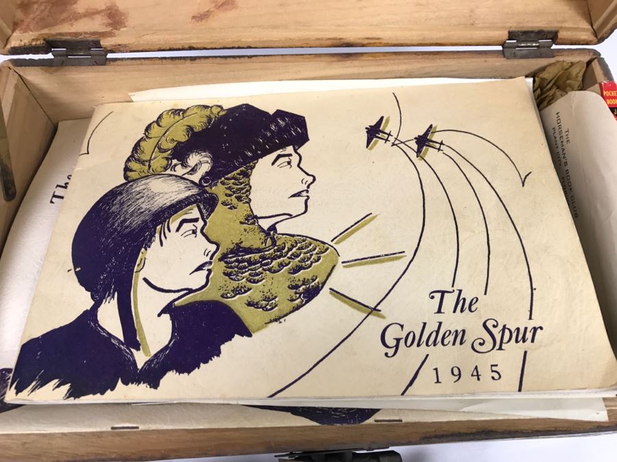 Vintage Asian Relief Carved Wooden Box Filled With Various Photographs And Ephemera - See All Photos [Photo 49]